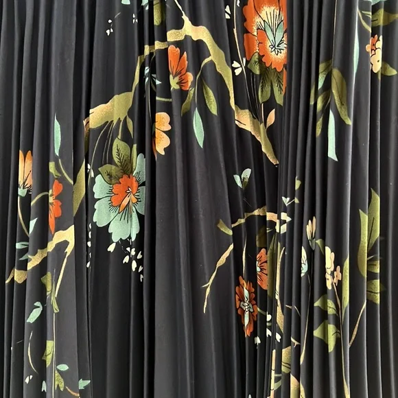 FLORAL DRESS - Picture 5 of 9